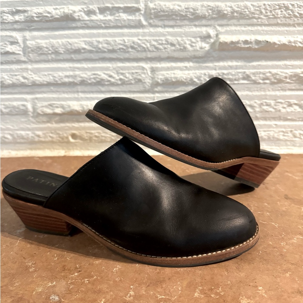 Portland Leather Patina Classic Black Mules Size 8